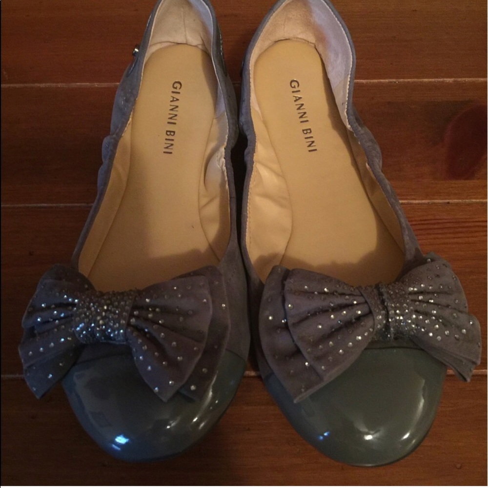 Size 9.5 flats.  Reserved.